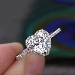 Ladies Zirconia Silver Sparkling Love Heart Ring SIZE 6 ***NEW in box